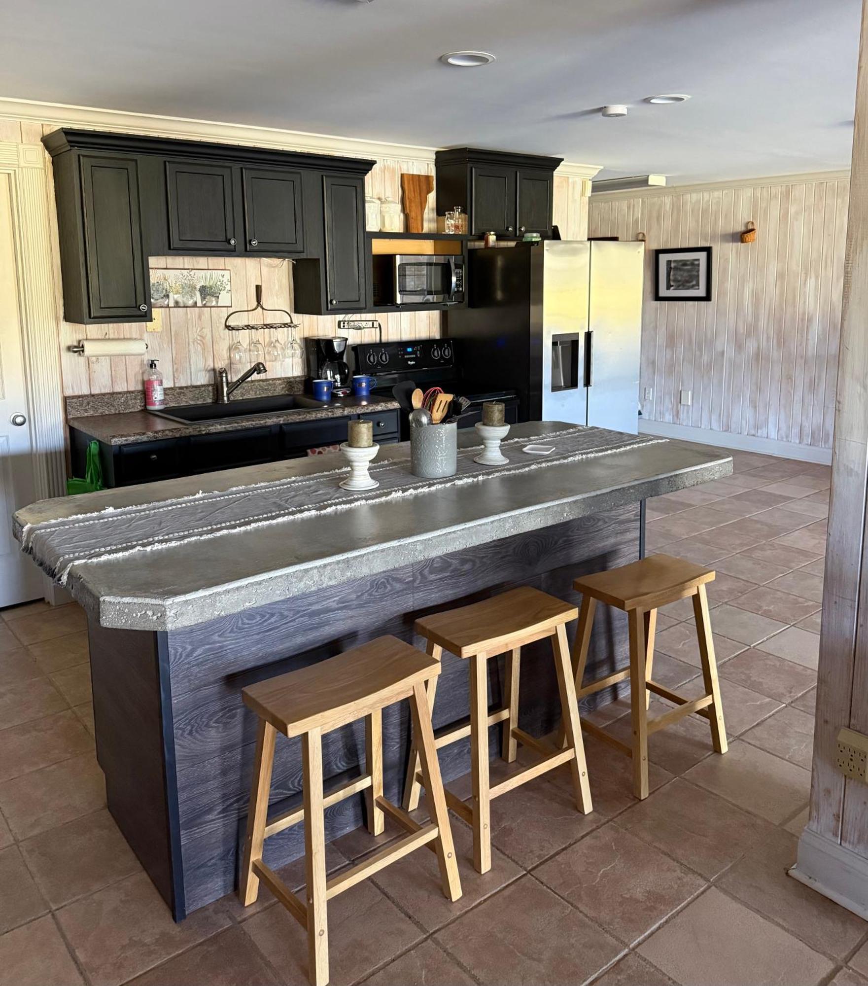 Barren Breeze Bed And Breakfast Lucas Bagian luar foto