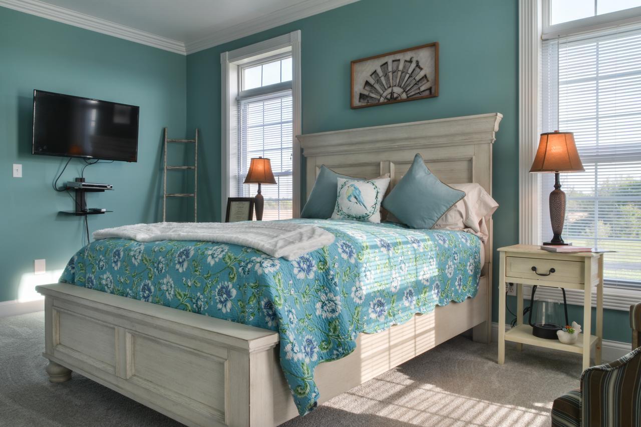 Barren Breeze Bed And Breakfast Lucas Bagian luar foto